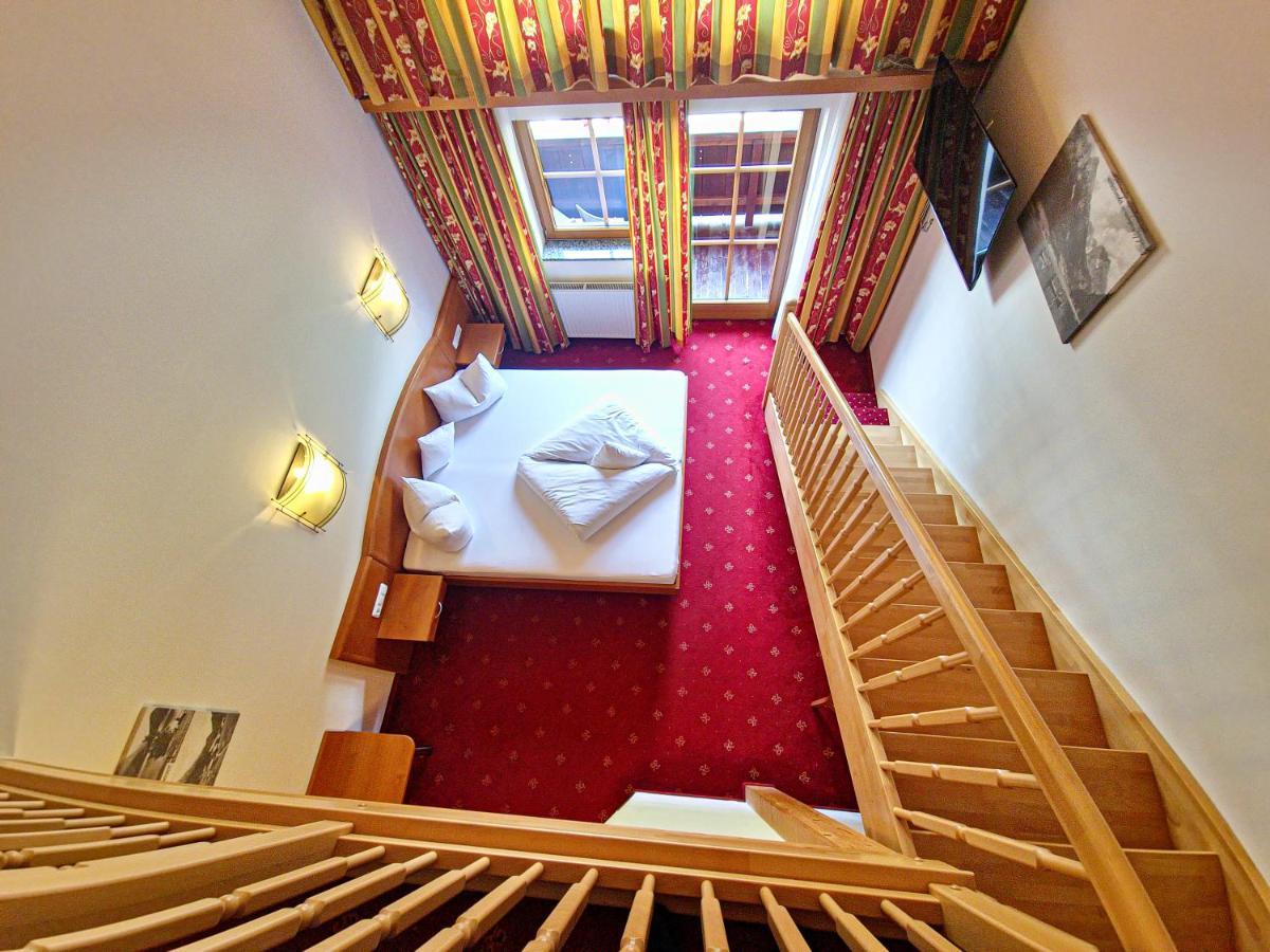 Das Alpin - Hotel Garni Guesthouse Шеффау-ам-Вільден-Кайзер Екстер'єр фото