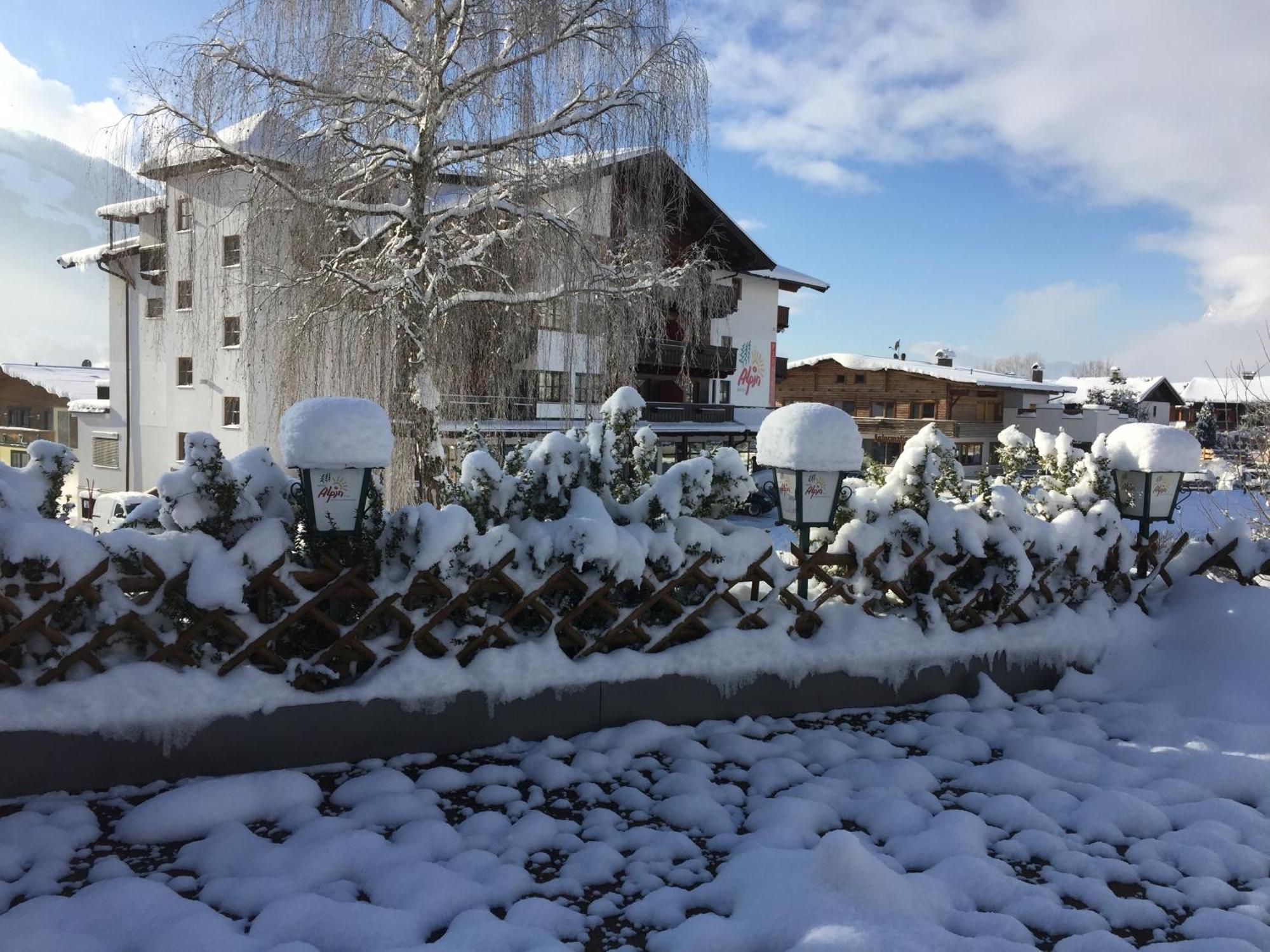 Das Alpin - Hotel Garni Guesthouse Шеффау-ам-Вільден-Кайзер Екстер'єр фото